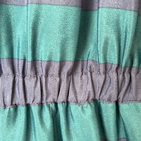 Loft brand. Size Small. Color green and blue - Picture 5 of 6